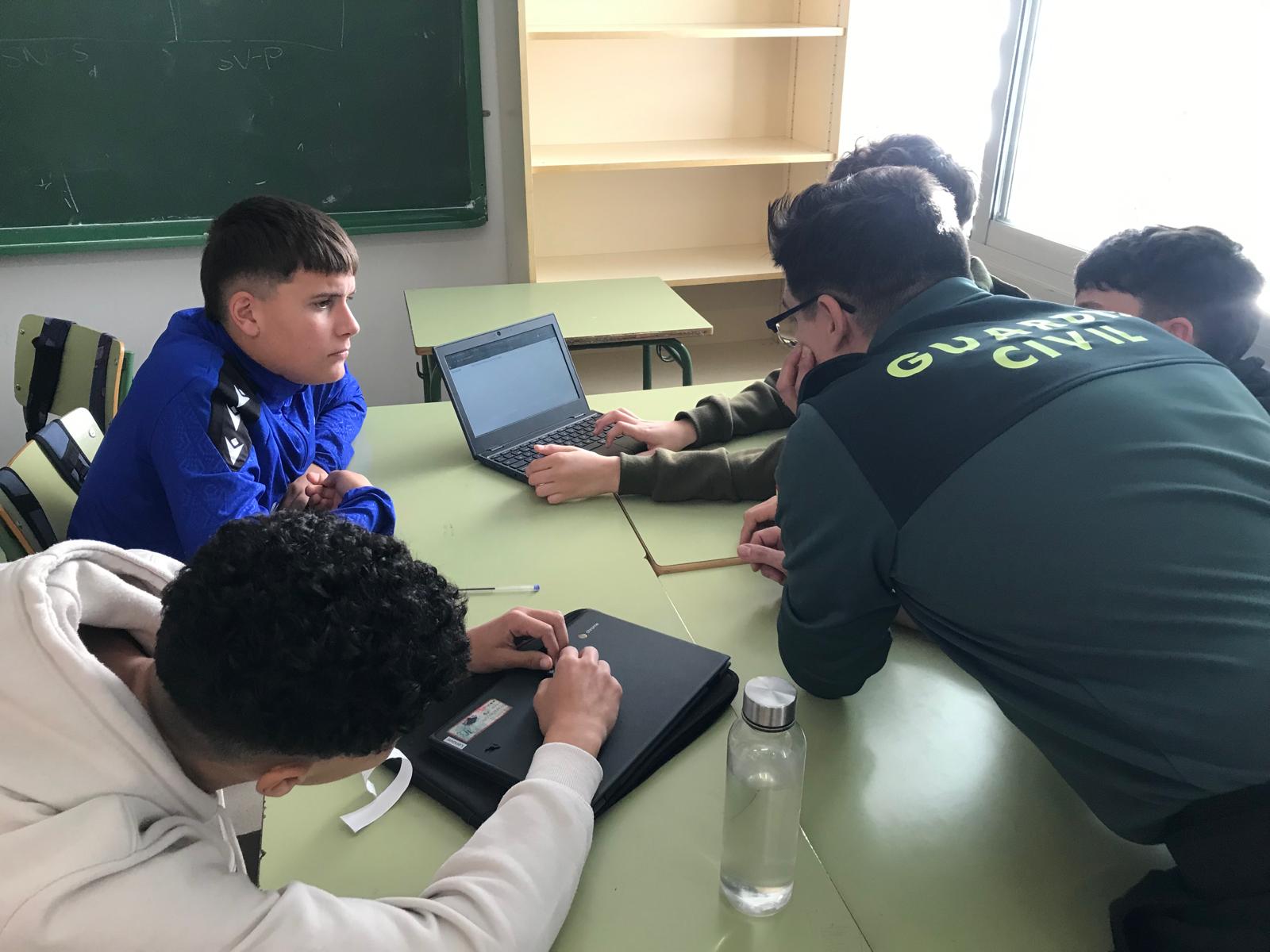 Ciberseguridad, curso para 4º ESO coordinado desde la Guardia Civil